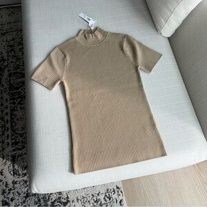 Trina Turk Merino Wool Armeni Mock Neck Tan Gold Size Medium Ribbed Sweater